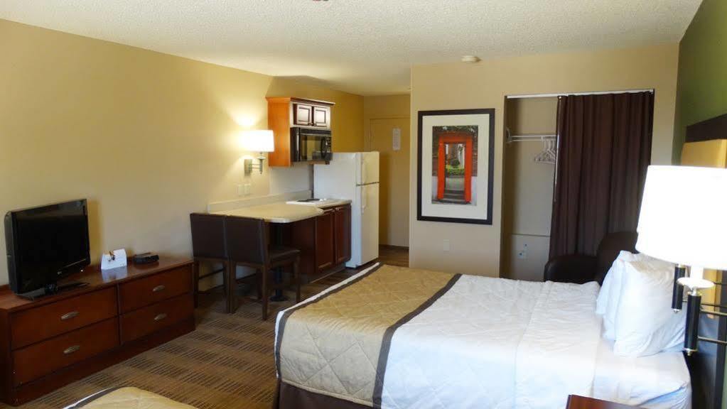 Extended Stay America Suites - Dallas - Vantage Point Dr Exterior photo